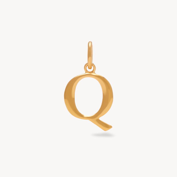 Q Letter Charm — Gold