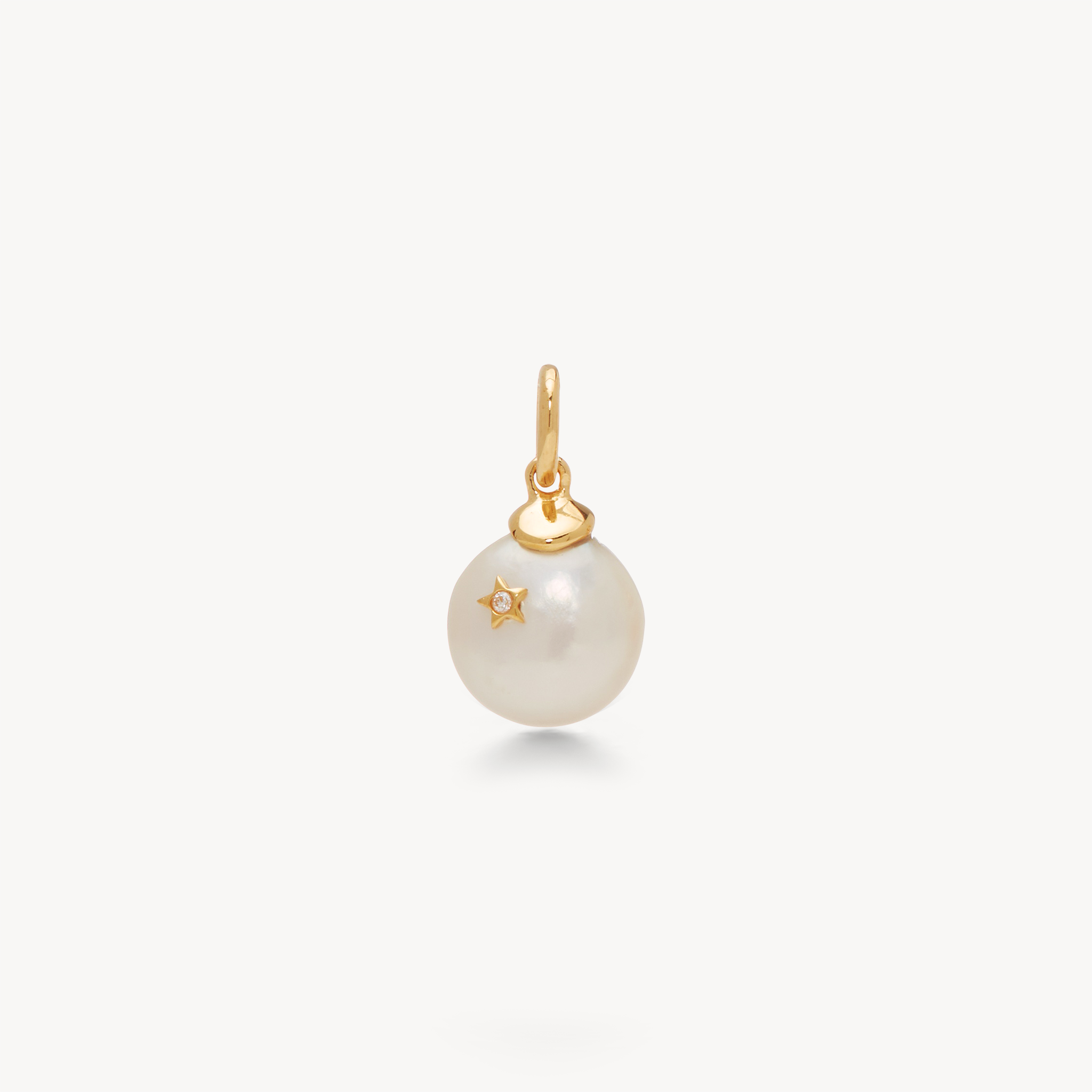 Deep Pearl Charm Gold 