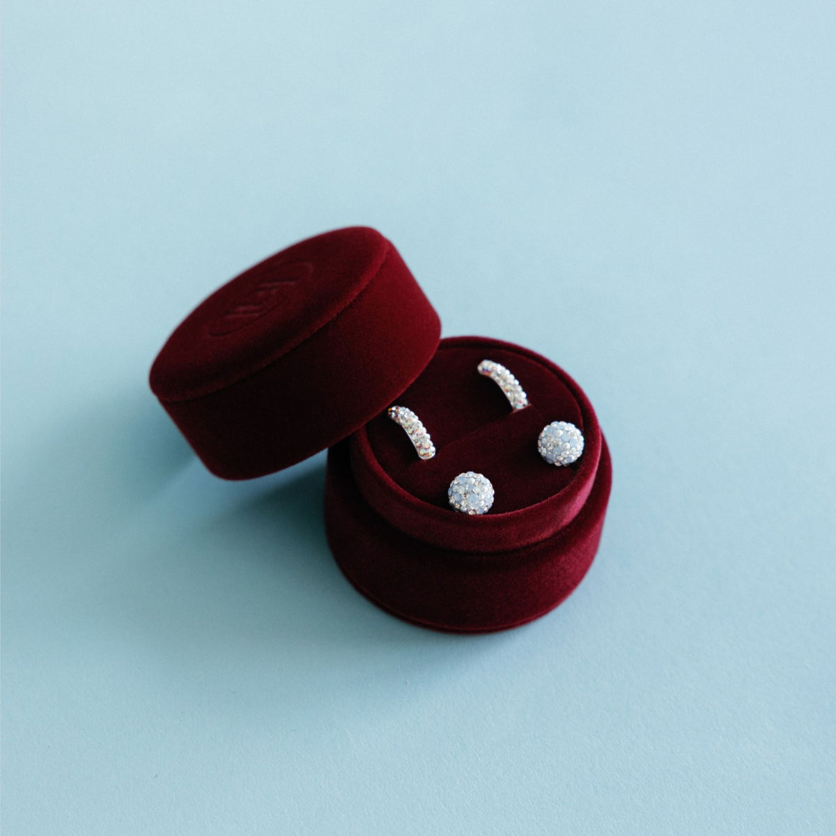 Holiday Edition Always On Set in velvet packaging