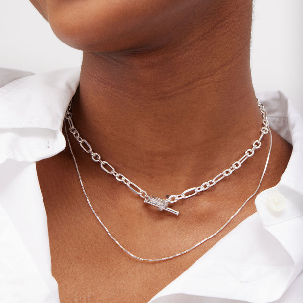 Box Chain Slider Necklace Silver on model