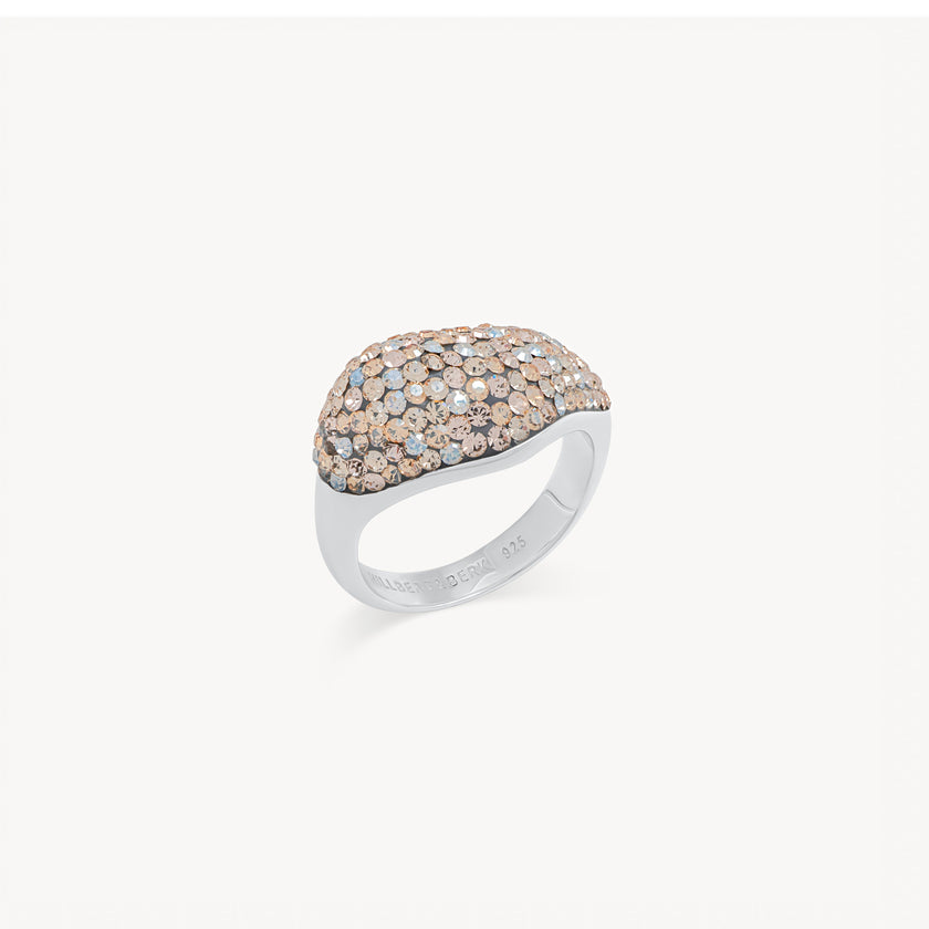 Dancing Queen Sparkle Wave Ring