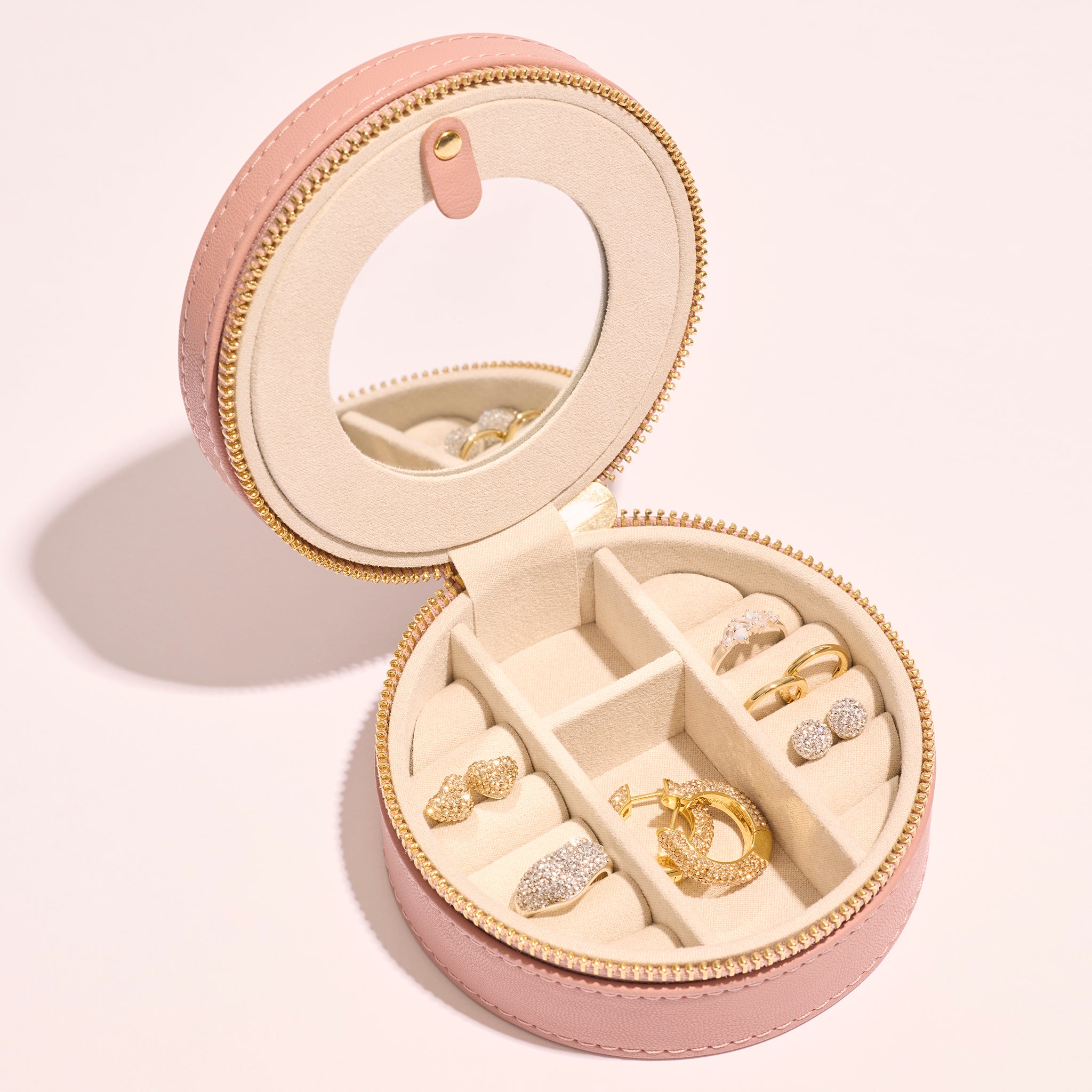 The H&B Jewellery Case open