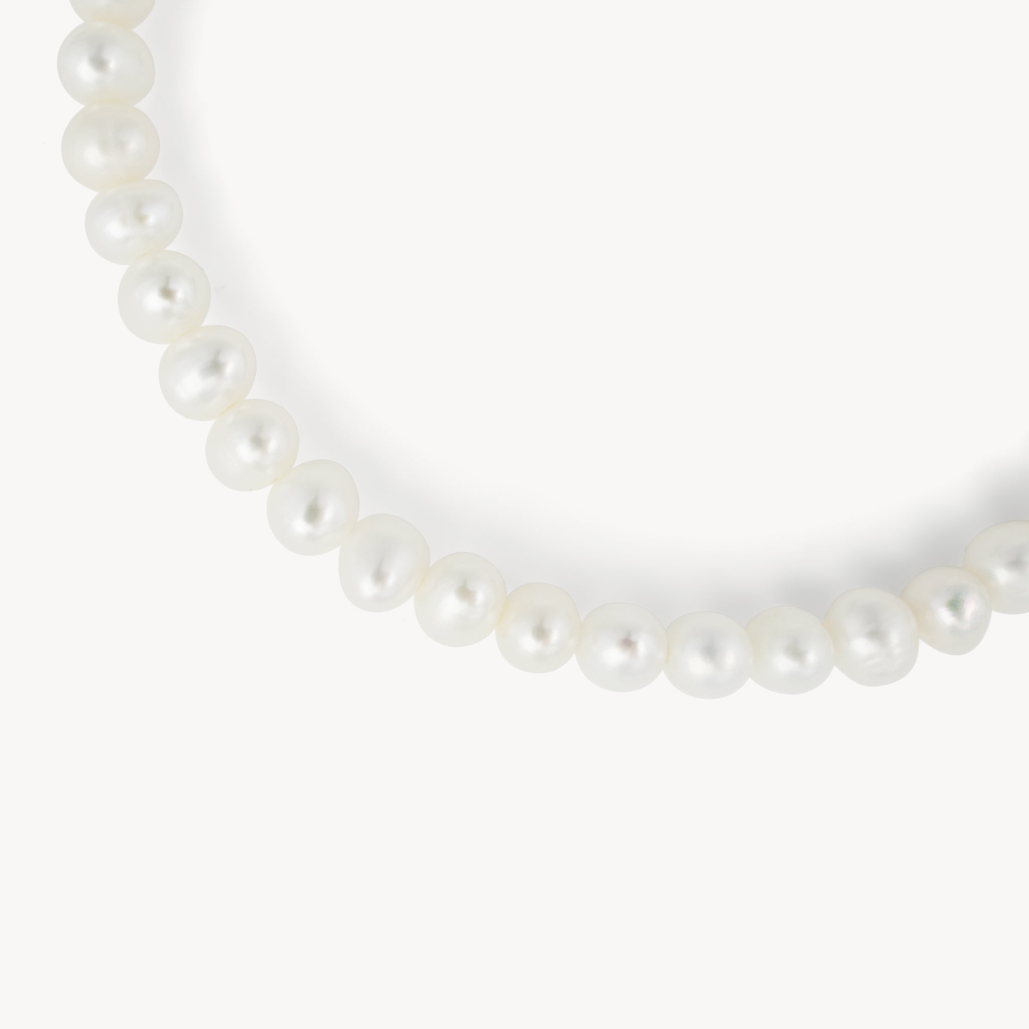 Pearl Bracelet close up