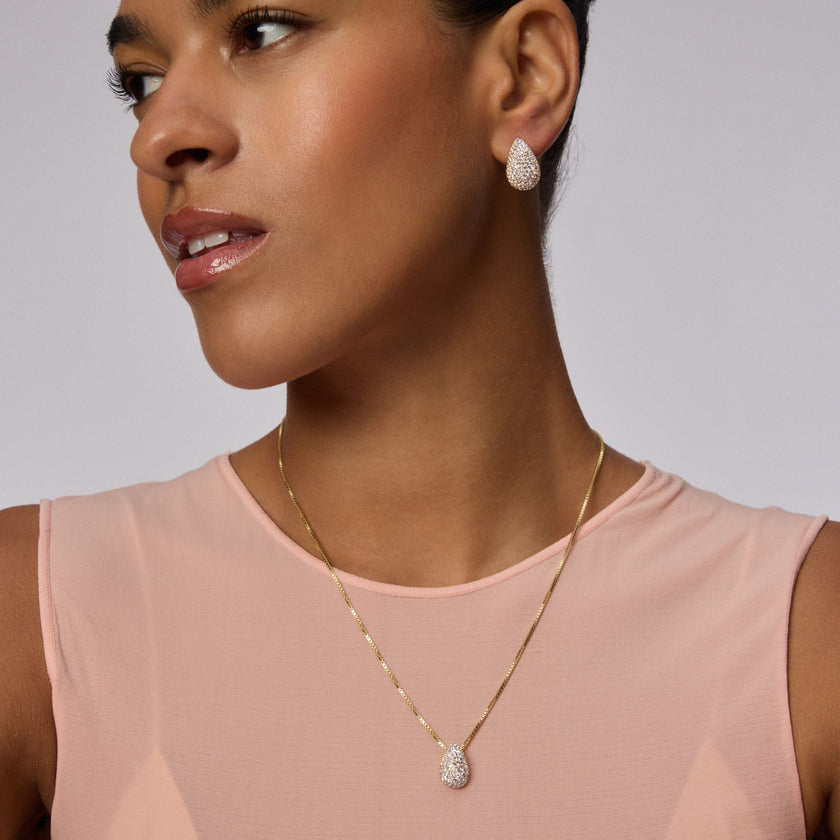 Champagne Sparkle Dream Drop Set on model