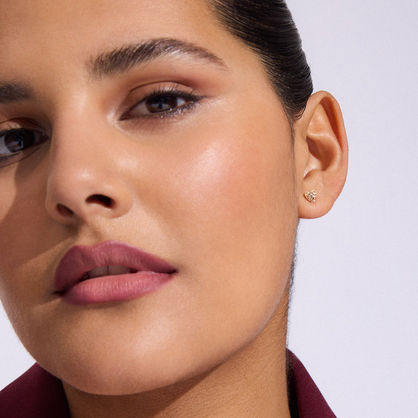 Stocking Stuffer – Sparkle Heart Set on model