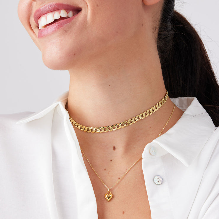 Juliet Pendant Necklace Gold on model